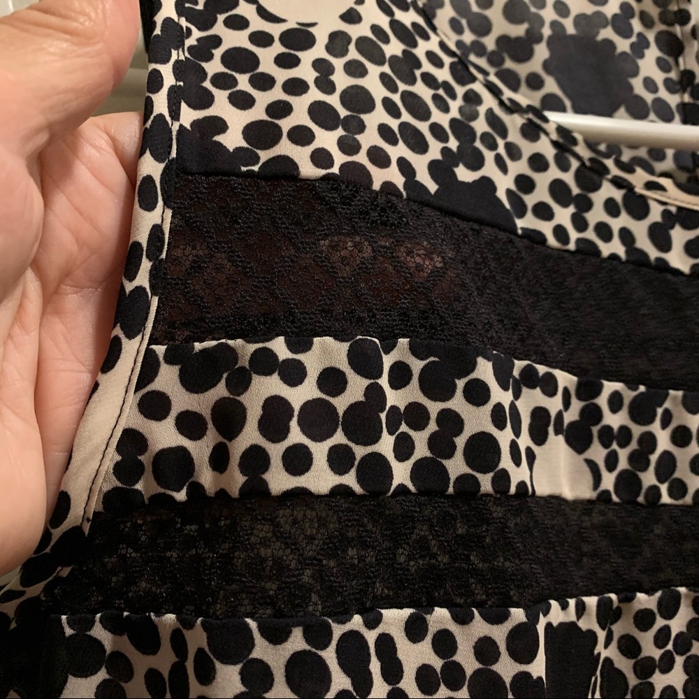 Cabi Dots & Lace Sleeveless Top Size Medium - Picture 2 of 13